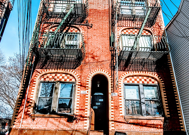 6 Unit Complex